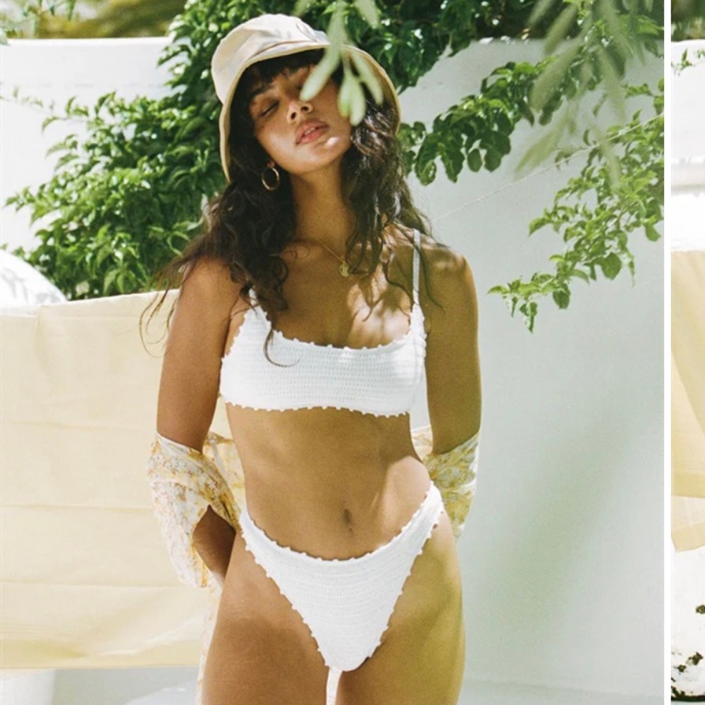 Sold out Sabo Skirt Bikini Set new with
tags